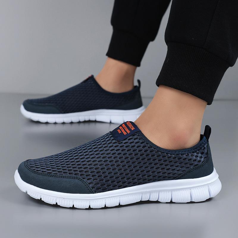 Breathable light sports casual running travel shoes summer new lazy foot