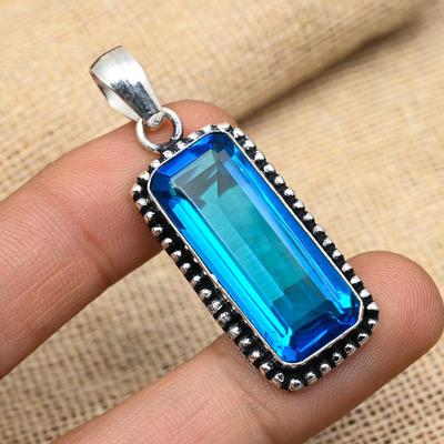 Pietra Preziosa Topazio Blu Gioielli Fatti a Mano in Argento Sterling 925 Ciondolo Delizioso Per Donna