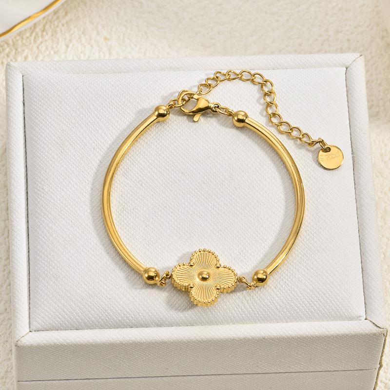 Stylish and Sophisticated Double-sided Four-leaf Clover Bracelet Women's Titanium Steel Bracelet