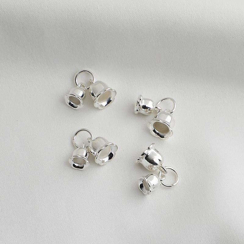 Gold-Plated Retro Lily of the Valley Pendant Bracelet with Tassel Charm