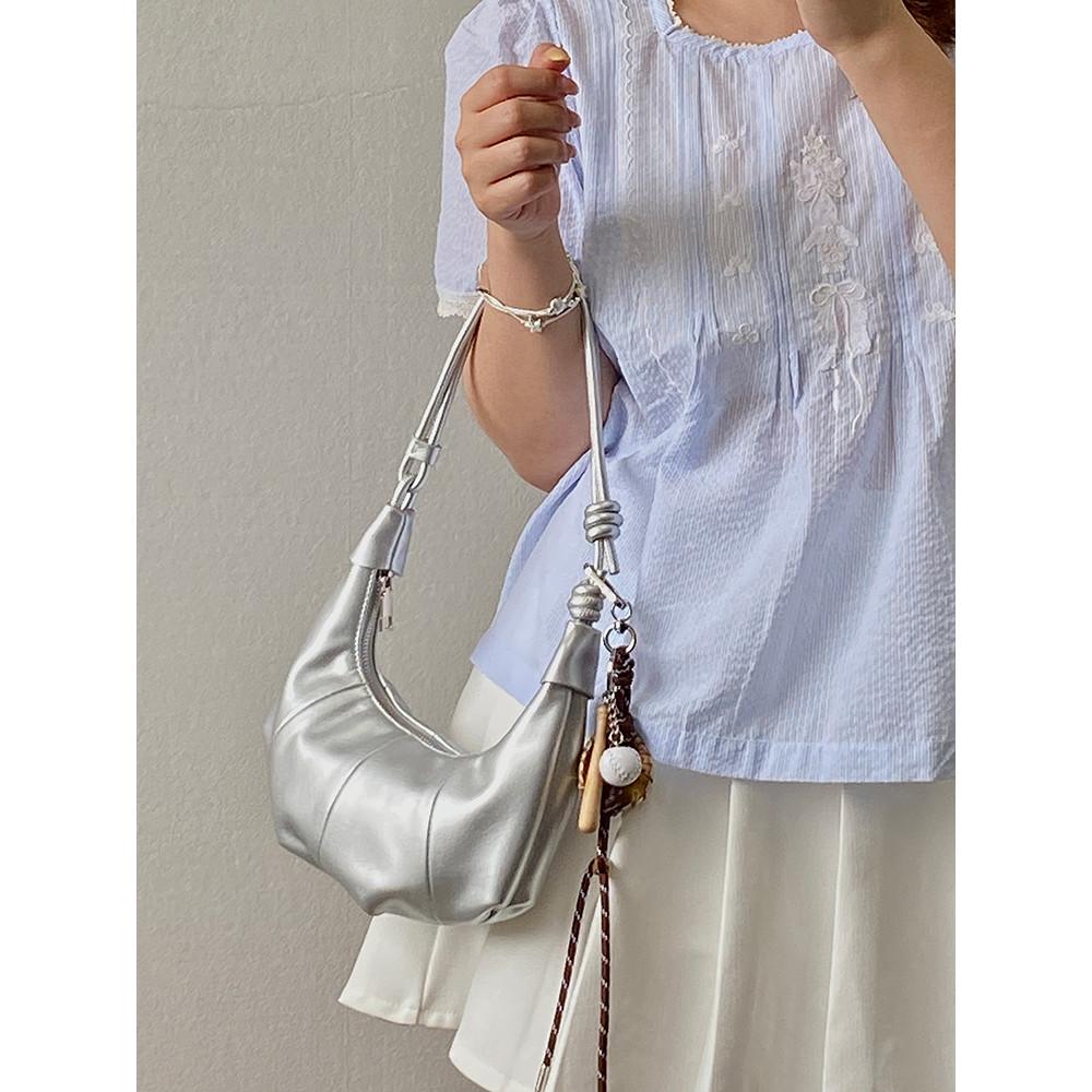 IELGY Ladies Underarm Bag Silver All-Match Croissant Bag
