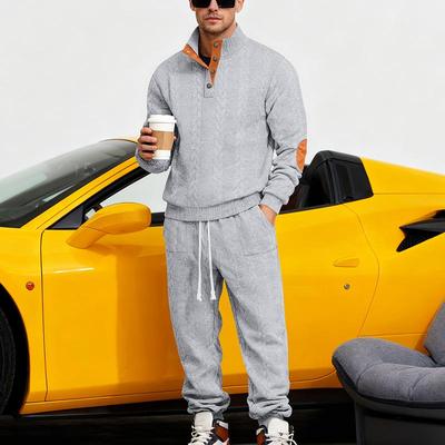 Grå Stickad Tröja & Joggingbyxor för Herr med Orange Accenter - Avslappnad Sportig Outfit för Modern Livsstil