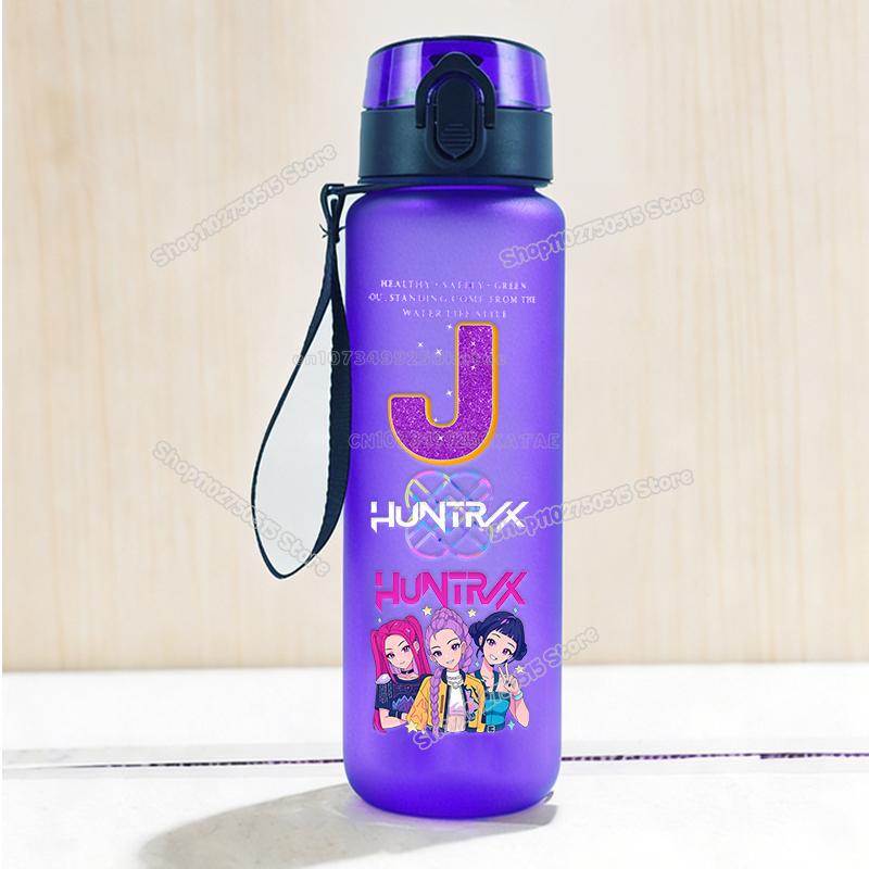 Lovely 650ml KPop Demon Hunters Children Water Bottle Cartoon Letter A-Z Girl Outdoor Sport Straw Bottle Kids Drink Cup Plastic Jugs