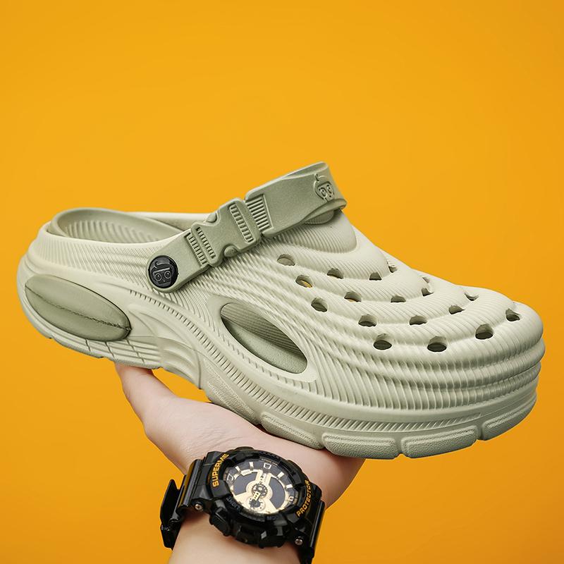 Fashion Clogs Men Sandals Lightweight Breathable Slip-On Sandals Non-Slip Water Shoes for Summer Beach Sandals