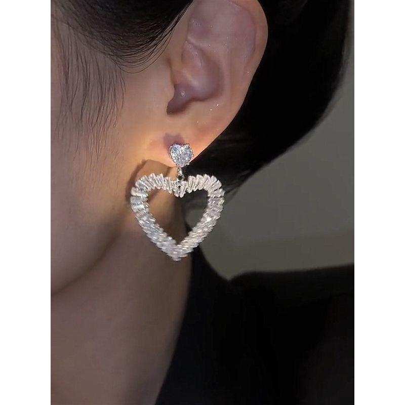 Needle Fashion Zircon with Diamond Love Heart Earrings High-Key Dignified Eardrops Internet Celebrity Easiest for Match Fashion Generous Earrings