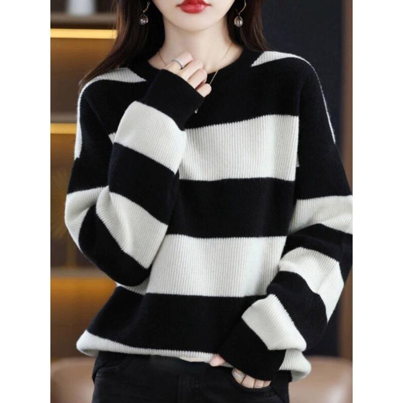 Black and White Striped Knitted Sweater for Women Autumn and Winter Round Neck Pullover Sweater