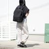 Pieka Damen Leichter Stadtrucksack mit 7 Taschen, 17L Fassungsvermögen, Wasserabweisendem Nylon und Flaschenhalter (Größe MSchwarz)
