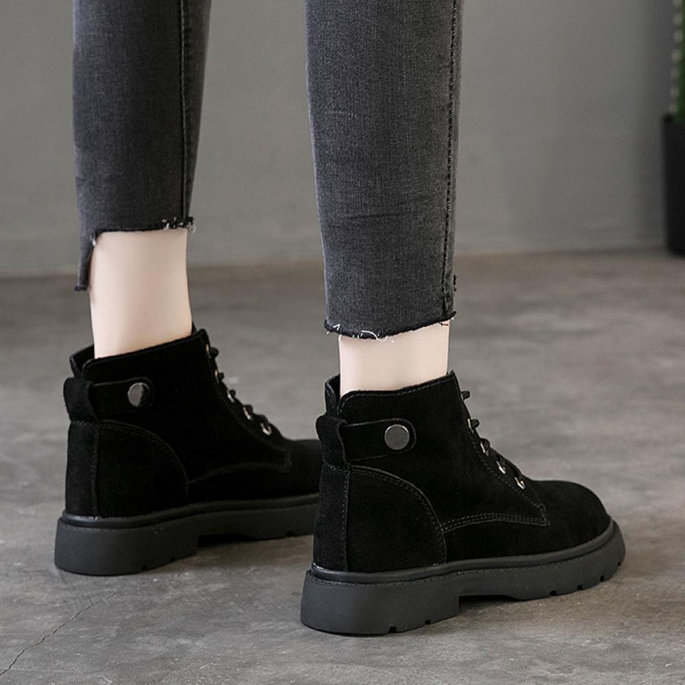 Женские короткие ботинки в британском стиле — фото 10