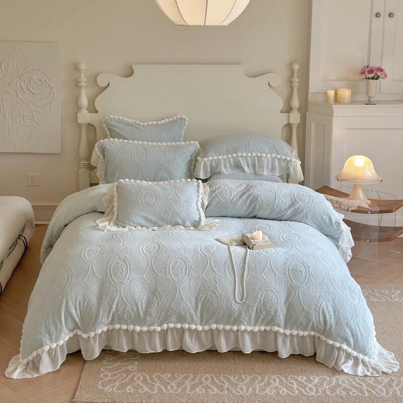 COMOLIVING European Princess Style Milk Velvet Quilt