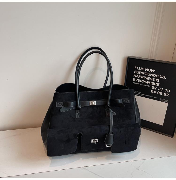 

Premium light luxury retro handbag women s 2025 new fashion large-capacity tote bag niche commuter shoulder bag