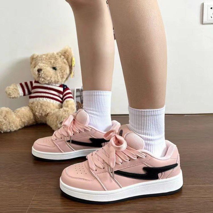 2025 autumn new niche pink bread shoes women ins Guochao new Chinese street photography college style sports shoes