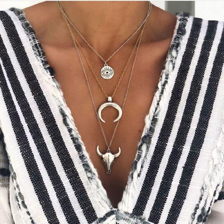 Multilayer Necklace Set Adjustable Pendant Necklaces Elegant Stackable Jewelry Alloy Texture Present for Fashion Women