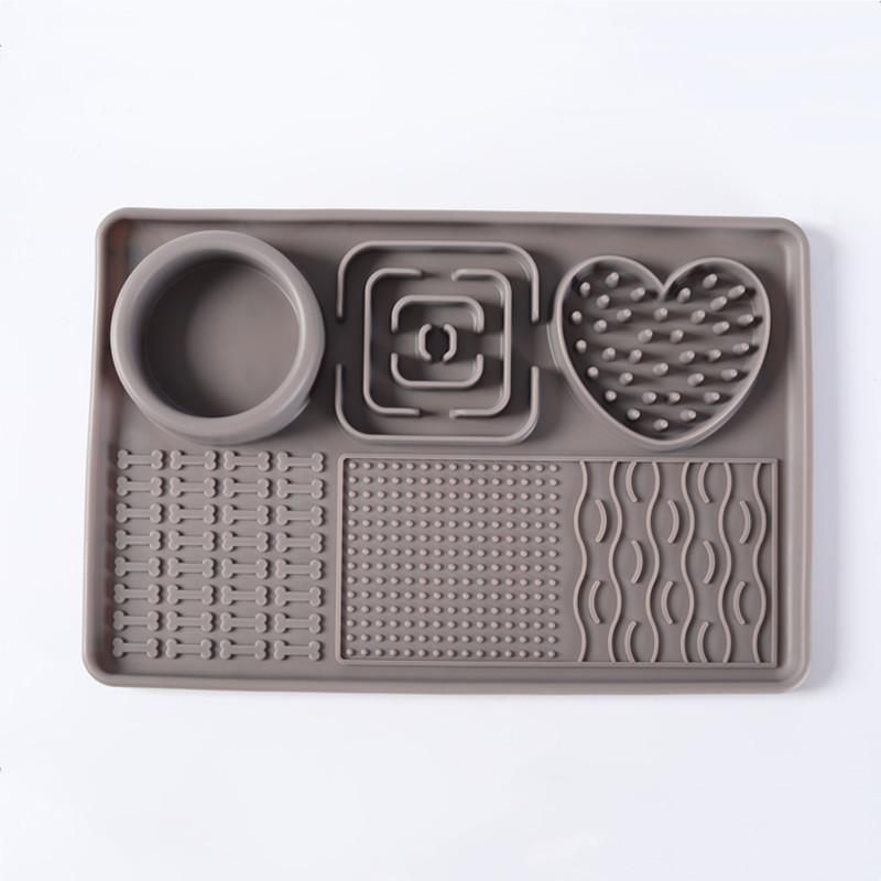 Dog Slow Food Bowl Pet Silicone Dog Licking Food Pad Cat Licking Plate Puzzle Leaking Food Hidden Food Licking Kitten Toy