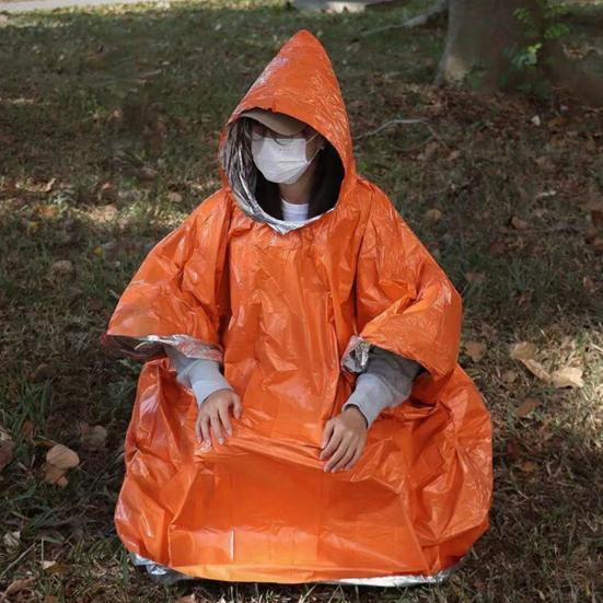 Noodoverlevingsponcho met thermische capuchon, draagbare outdoor deken met waterdichte en winddichte folie, ideaal voor kamperen, wandelen en reizen.