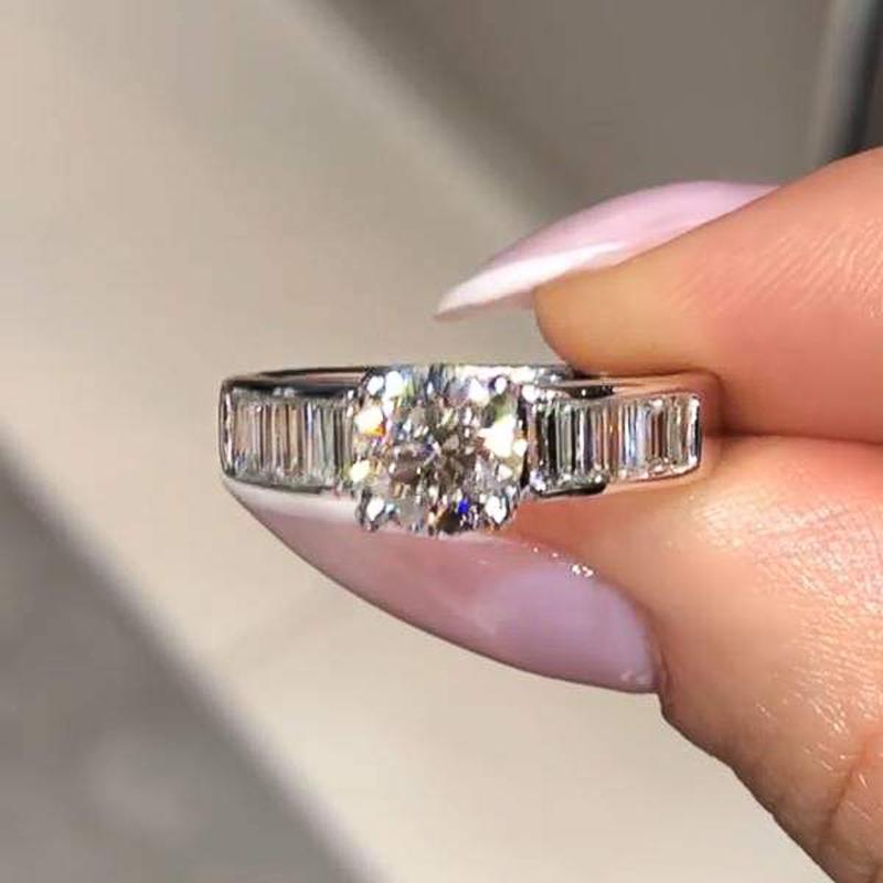 Huitan Classic AA Cubic Zirconia Women Rings Luxury  Color Engagement Wedding Accessories Eternity Female Jewelry Bulk