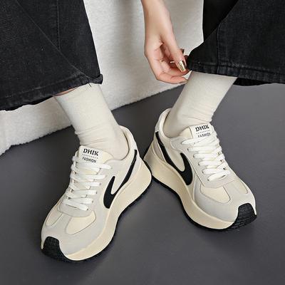 2024 Primavera y Otoño Nuevos Pies Plataforma Pequeña Zapatos Forrest Gump para Mujer Calle Frita Luz y Cómodos Zapatos de Padre de Este Año Zapatillas Deportivas