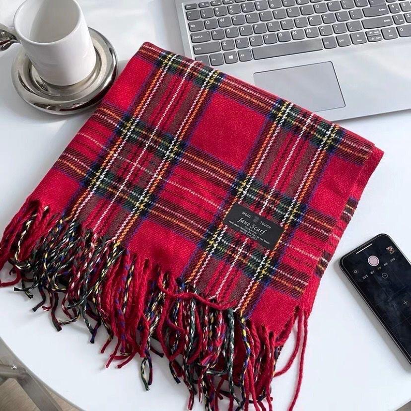 Red Scarf for Women In Winter Korean Style Plaid Versatile Warm High End Trendy New Year Gift Christmas Scarf Shawl