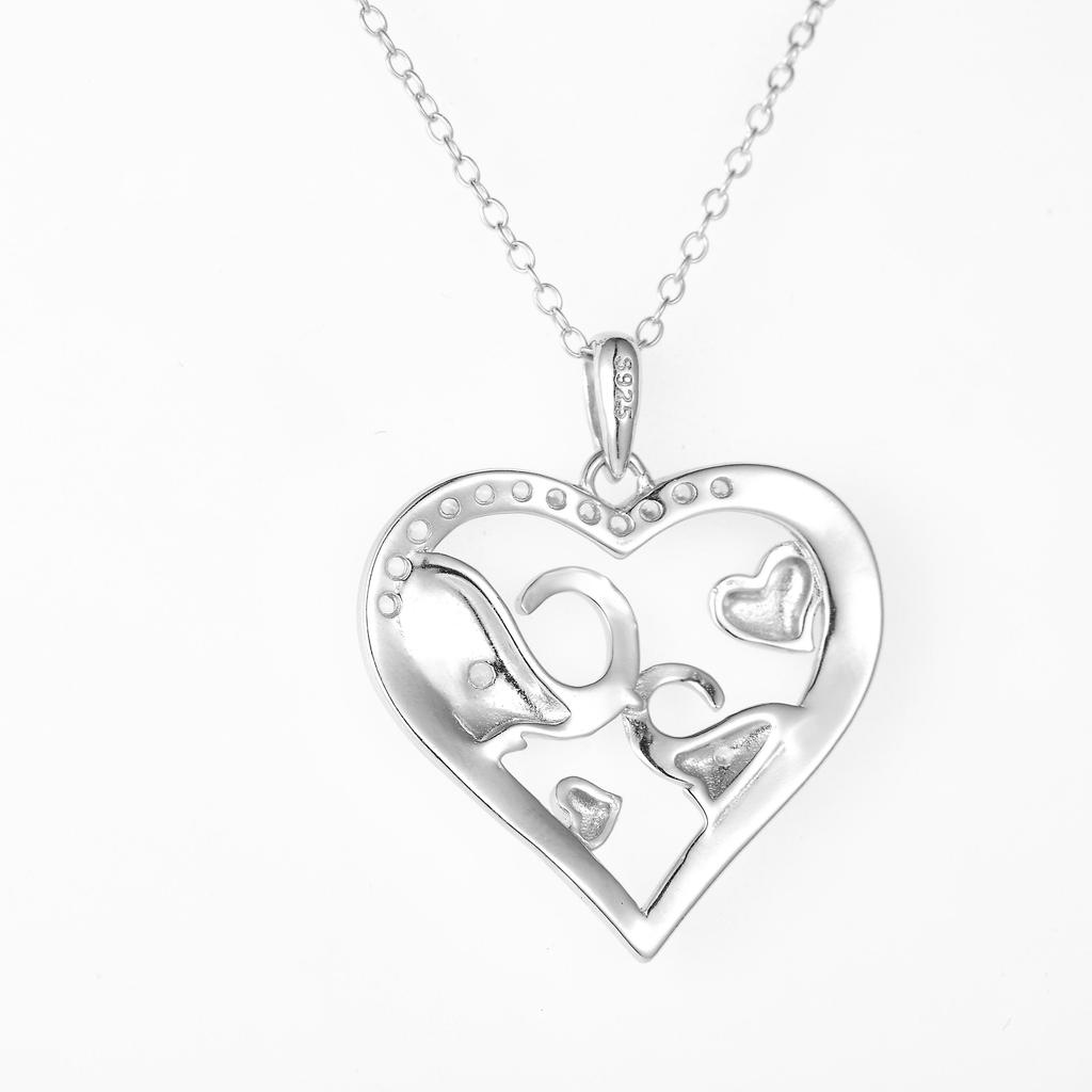 Exquisite Halskette mit herzförmigem Anhänger, Schmuck "Umarmung von Mutter und Kind", Elefantenzubehör für Frauen zum Muttertag