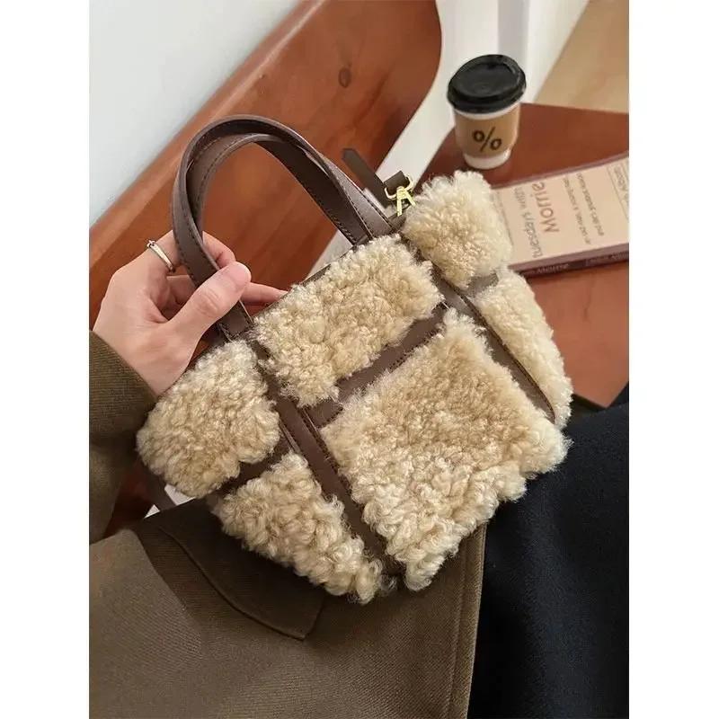 Handheld Plush Bag Autumn/Winter Lamb Wings French Small Commuter One Shoulder Crossbody Bags