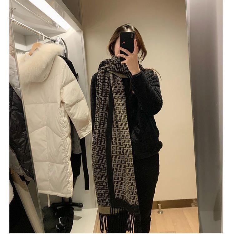 Women's Fuzzy Coral Fleece Jacket – Cozy, Warm, Loose Fit with Stand-Up Collar for Autumn and Winter.