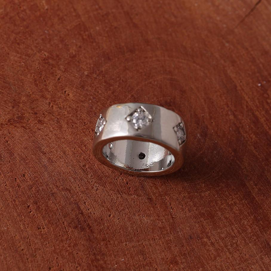 Elegante Ciondolo Bicolore con Strass - Anello Moda Unisex Oro e Argento