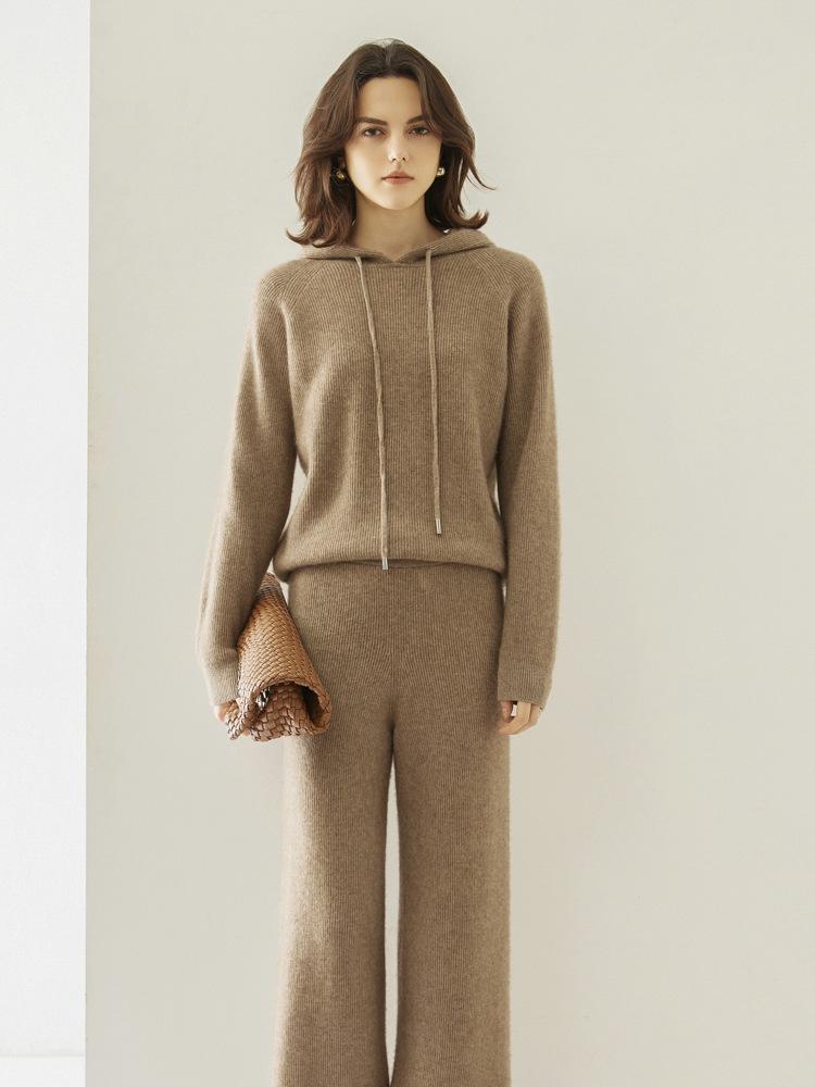 New Women's Cashmere Hoodie & Knitted Wide-Leg Pants Fashion Suit for Autumn/Winter