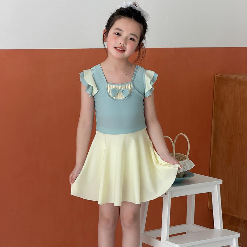 Girls' Swimwear: Fresh and Cute One-Piece Polyester Swimsuit for Young Girls