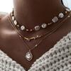Collier pendentif en alliage forme géométrique pour femmes avec éléments circulaires Tendance été