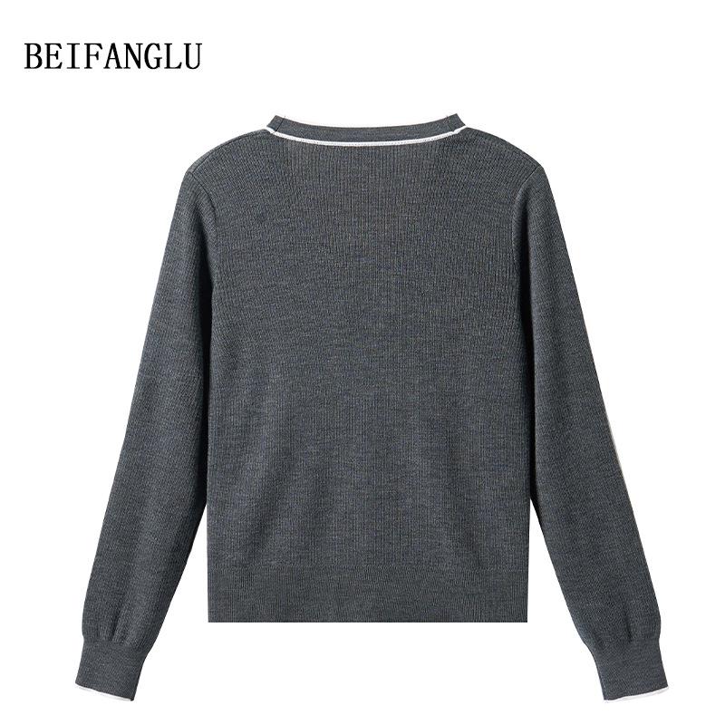 Northern Deer V-Neck French Wool Knitwear - Casual Women's Fashion, Versatile Two-Piece Design