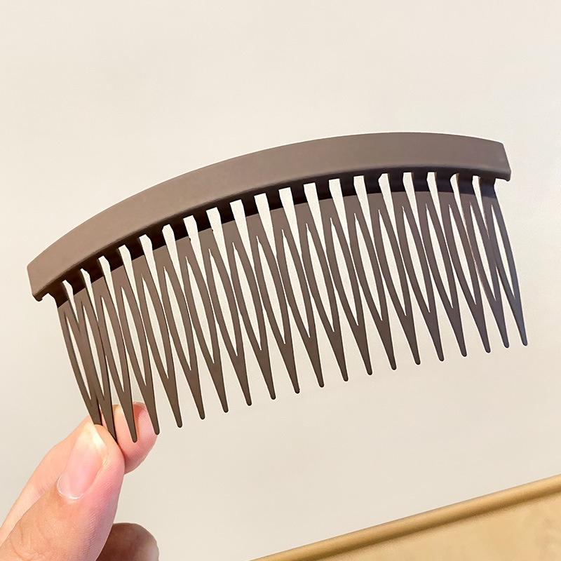 AISHG Women Fashion Hair Comb Large Simple Hairpin Bangs Fixed Arrangement Broken Hair Accessories Back Head Hair Comb Headdress