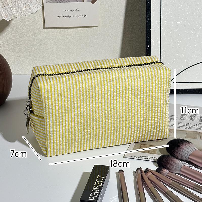 Striped Cosmetic Storage Bag Large Capacity Portable Women's Toiletry Pouch for Travel Business Trip Use