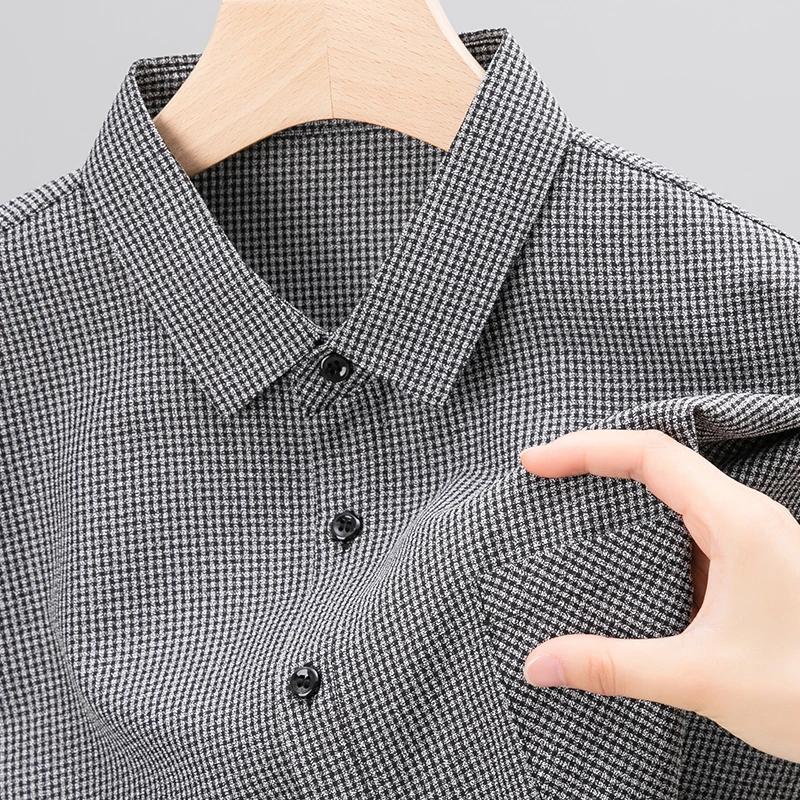 New Men's Casual Small Plaid Long Sleeved Lapel Shirt for Spring and Autumn Fashion Comfortable Wrinkle Free Top Without Ironing