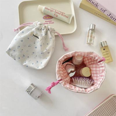 Herramientas y accesorios – Estuches y neceseres para cosméticos