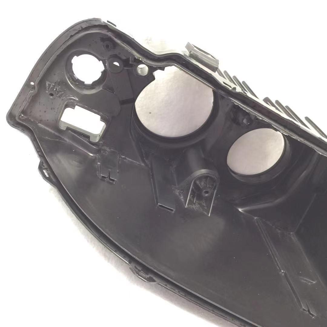 

Совместимый Santana 3000/Volkswagen 3000 Zhijun Задний корпус фары, Переднее освещение, Дальний/Ближний свет, Оригинальное качество. Premium, Right Passenger Side