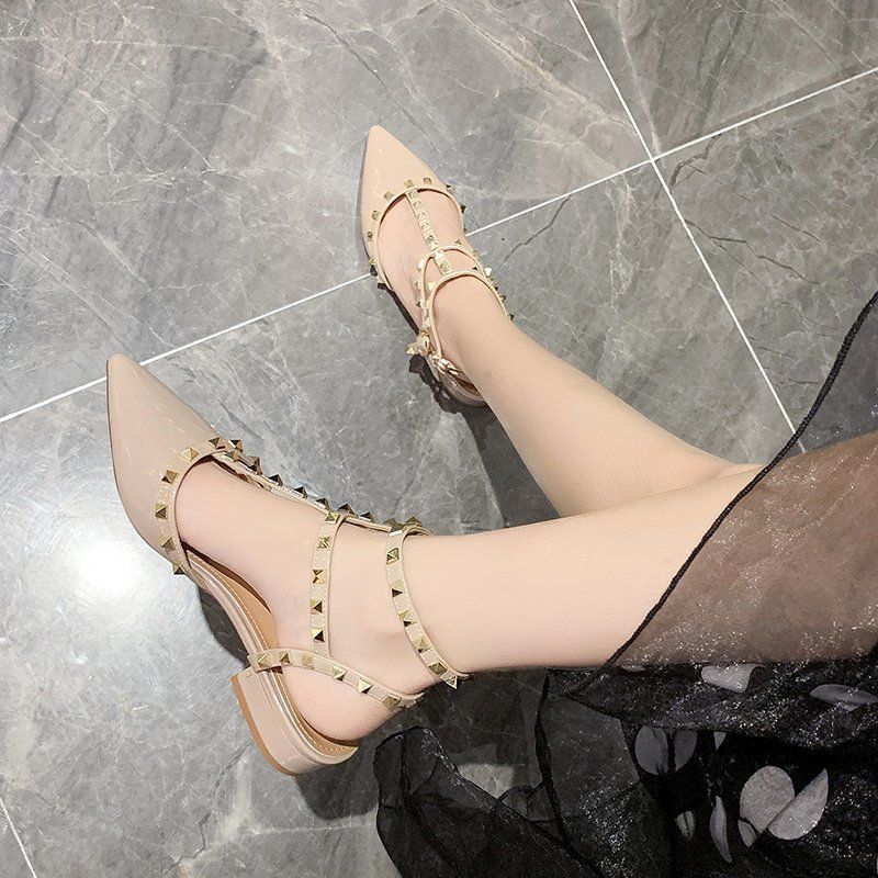 Niche design sense high sense comfortable sandals 2025 Internet celebrity new with skirt versatile temperament lady single shoes women