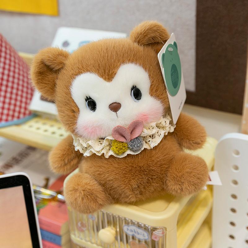 Original table with dolls, small ornaments, cute plush toys, accompanying dolls, decorations, learning to pick up birthday gifts