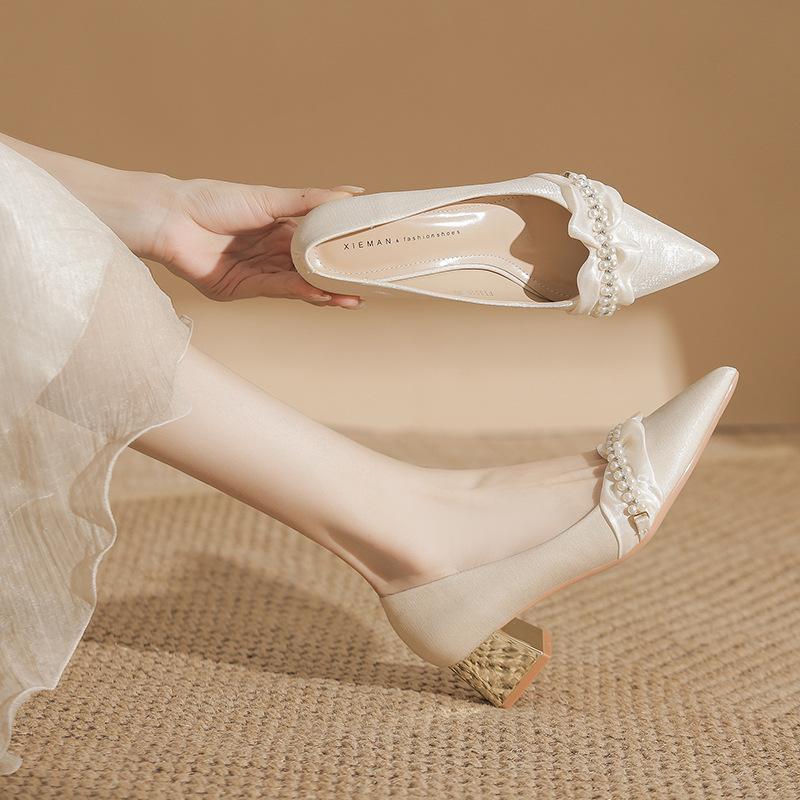 

High Heels Women s Mesh Beaded Pointed Thick Heels Womens Wedding Shoes Shallow Mouth Low Heel Pearl Belt Women s Pumps 40 абрикосовий