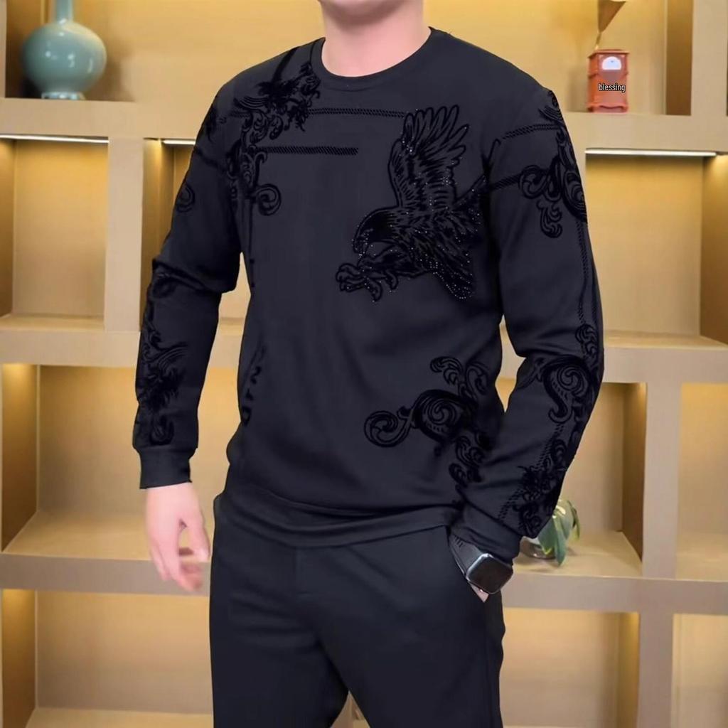 Men's Fashion Versatile Round Neck Velvet Sweatshirt - Warm, Loose Long Sleeve Base Layer for Autumn/Winter