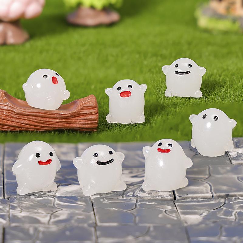 Luminous Little Ghost Micro-landscape Creative Car Resin Craft Decorative Small Ornaments