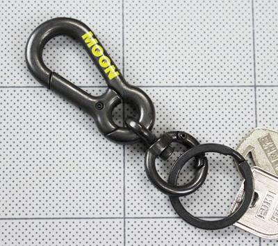 MOONEYES Double Carabiner Keychain Black_KH-MKR133BK-MON