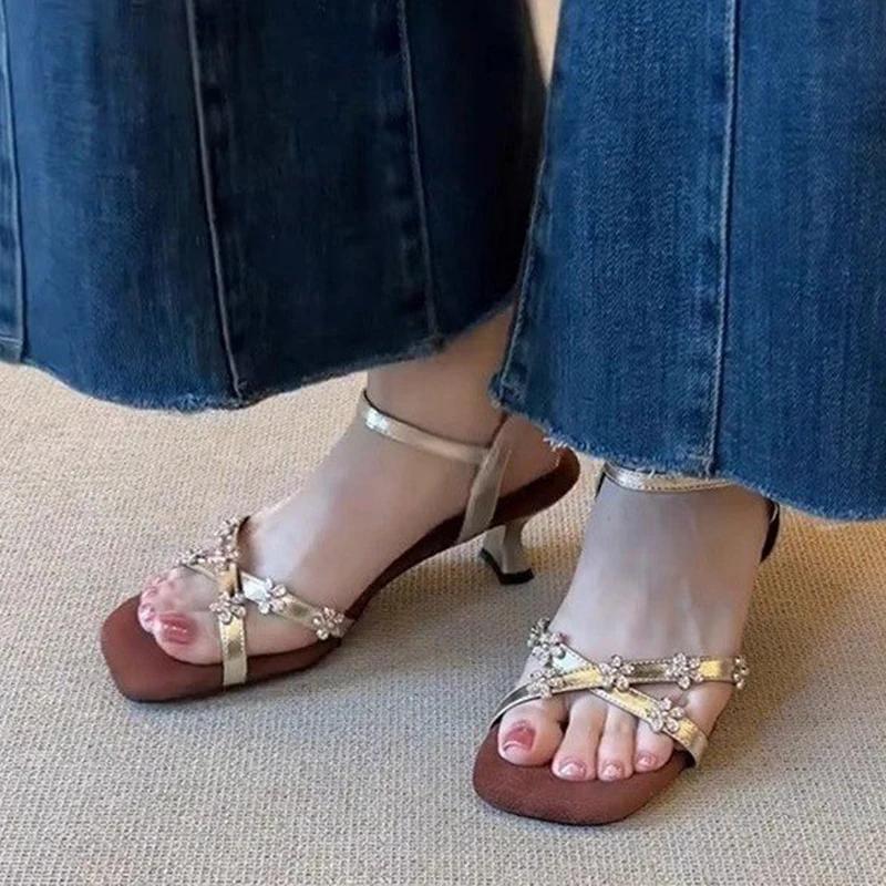 

Модные женские босоножки на высоком каблуке, элегантные туфли для платья с цветком, лето 2025, роскошные женские шлепанцы, туфли-лодочки нового бренда, сексуальные сандалии для женщин 42