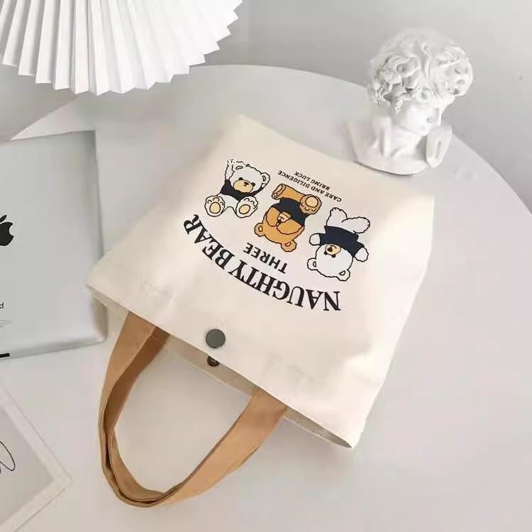 Three Little Bears Cartoon Canvas Lunch Bag – Portable & Versatile Handbag for Work