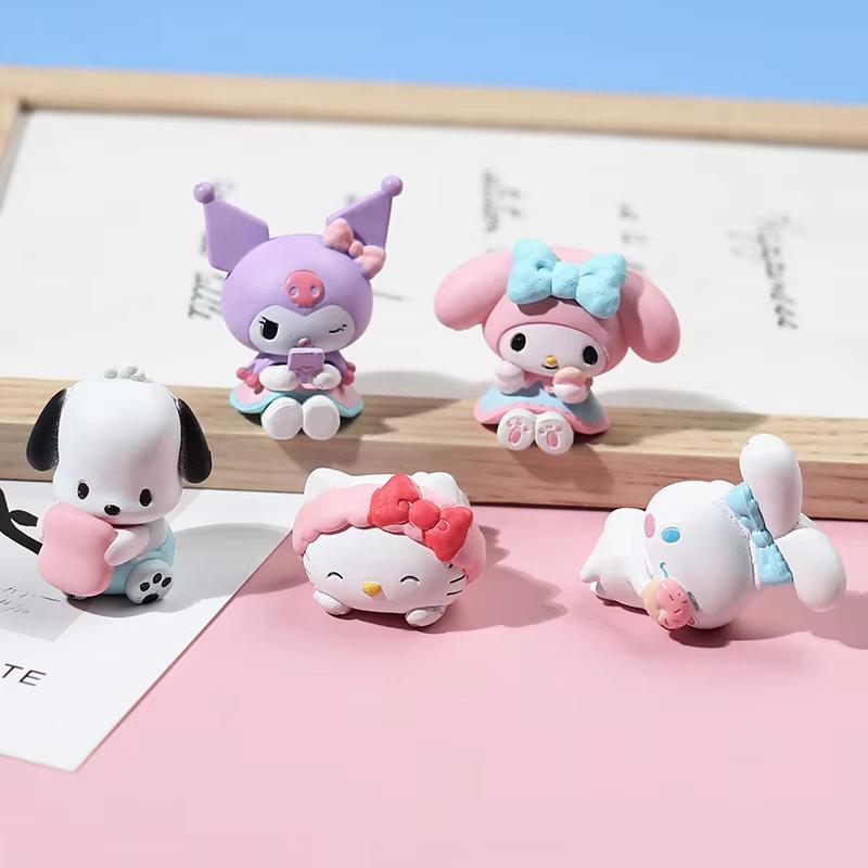 5Pcs-Kit Sanrio Cinnamoroll Animation Figure Pochacco Kuromi Pom Pom Purin Hello Kitty Action Figure Playthings Miniature Figure My Melody Presents