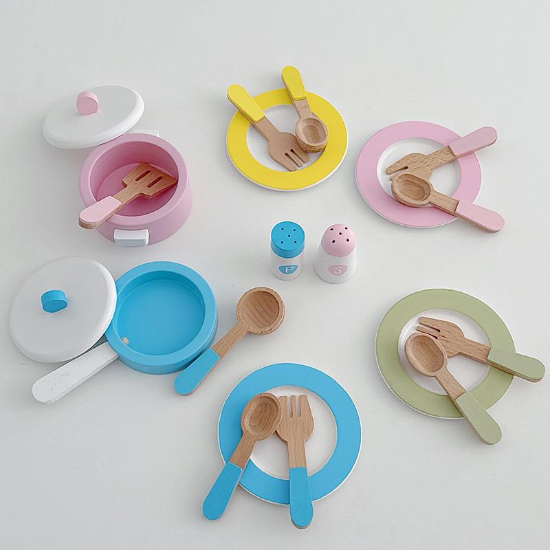 Wooden Kitchen Toy For Realistic Cooking Simulation Interactive Indoor Role-Playing Game Educational Gift Two Models Available