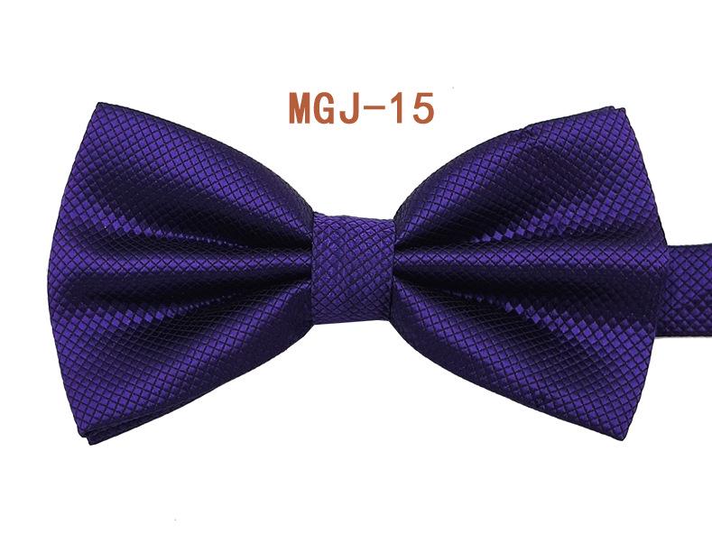 Pajarita de Doble Capa Negra Lisa para Hombre - Cuadrícula Cubo Británica, 27 Colores Disponibles para Eventos Formales y Bodas.