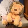 Peluche Leone Super Morbido Carino da 23 cm Giocattoli di Peluche di Animali dei Film Bambole Leone Cartoni Animati Giocattoli per la Stanza dei Bambini Decorazioni Regali di Compleanno per Bambine Bambini