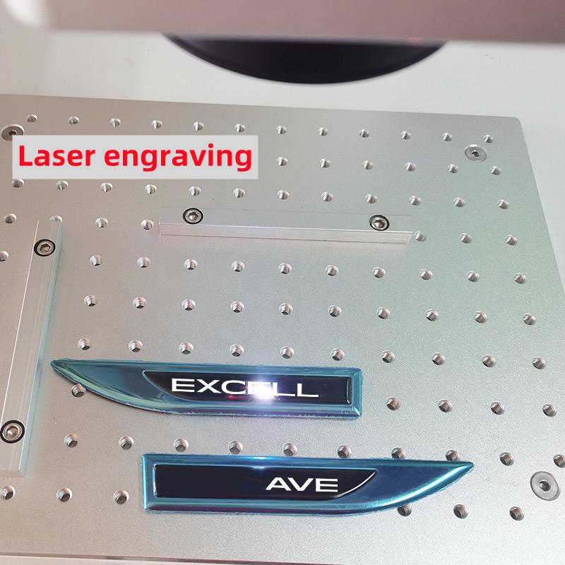 Poklice Autodveře Boční Lišta Kovové Samolepky Pro Renault Clio Megane Trafic Captur Boční Křídlo Blatník Samolepky Karoserie Vnější Příslušenství