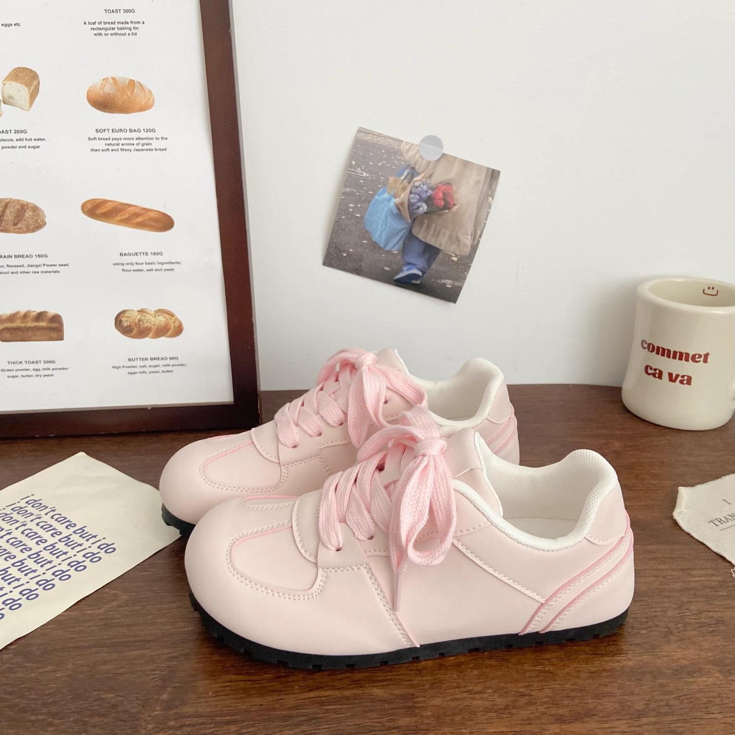 

Flat-bottomed casual little white shoes women s autumn 2025 new fashion versatile niche Korean version of round head Agam training shoes 35 розовый