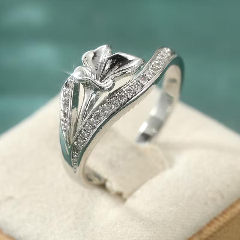 Hot-selling New Product: Light Luxury Style Micro-inlaid Zircon Lily Flower Design, Unique and Elegant Women's Ring