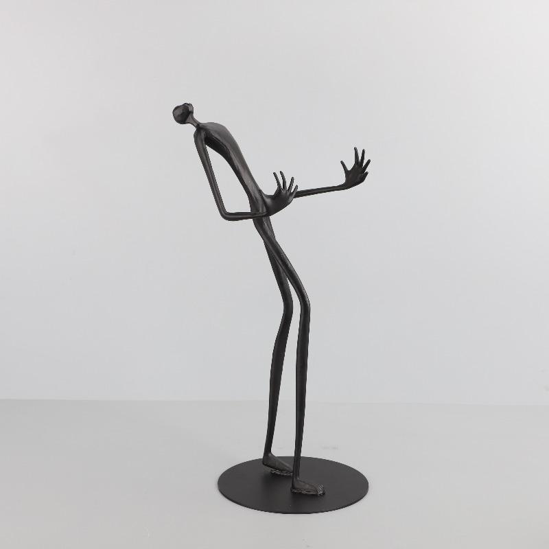 Modern Figurines Metal Ball Bearer Figurine Aesthetic Creative Art Sculptures Luxury Living Room Ornaments Home Decorations